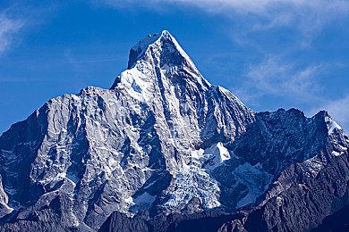 像素风格建造模拟战术游戏《让我们建造地下城》现已推出试玩Demo